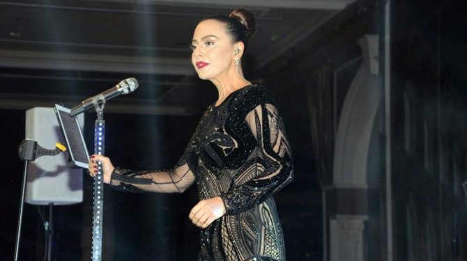 Ebru Gündeş 14 Şubat Sevgililer Günü'nde nerede?