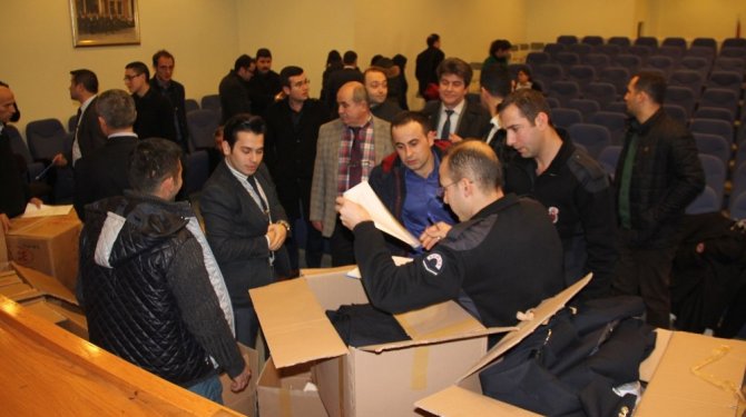 Mübaşirler artık bunu giyecek