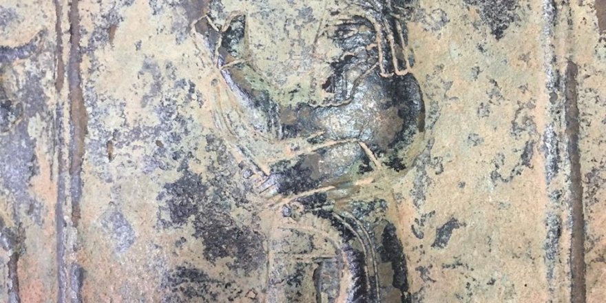 4 bin yıllık eseri kaçırdılar