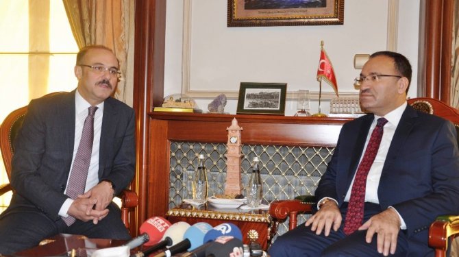 Bakan Bozdağ’dan CHP’ye "Milletten korkmayın"