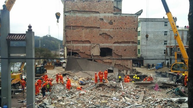 Çin’de bina çöktü: 22 kişi hayatını kaybetti