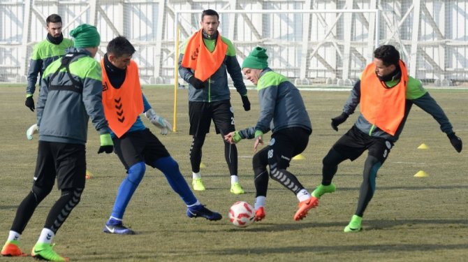 Konyaspor kupa hazırlıklarını sürdürdü