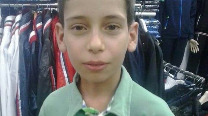 Kazayla kardeşini vurdu