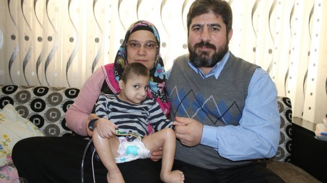 Muhammet Seyit Ali, 6 yaşına 24 ameliyat sığdırdı