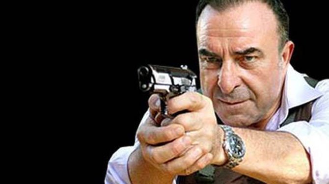 Arka Sokaklar'da Rıza Baba'nın Kızını Öldürdüler