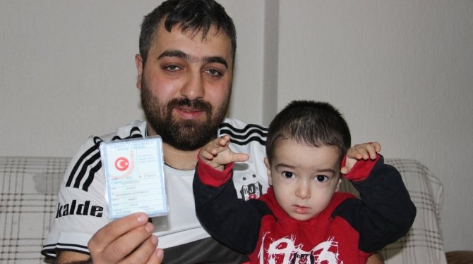 Oğluna Beşiktaş adını koydu