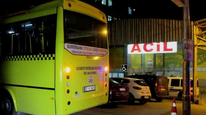 Şoförle tartıştı, otobüse ateş etti, yolcuyu vurdu