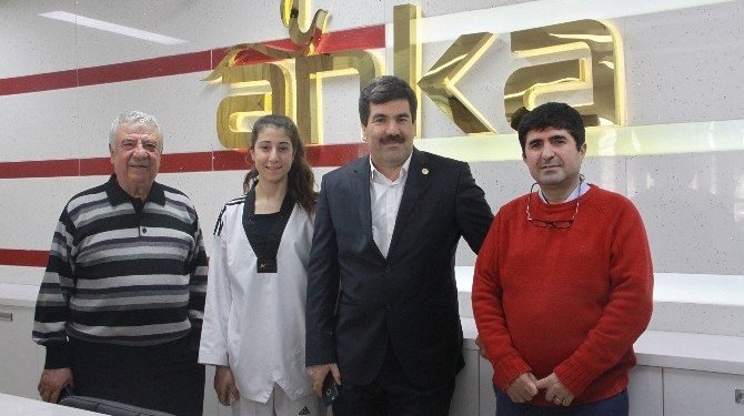 Şampiyon Tekvandocu Anka’nın Kanatları Altında