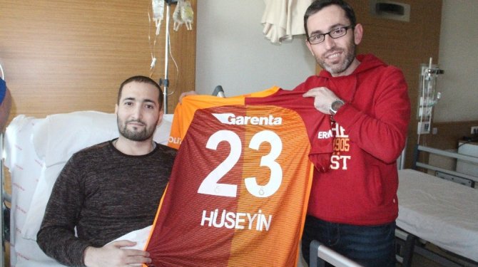 Fiziksel engelli Hüseyin Apaydın Galatasaray formasına kavuştu