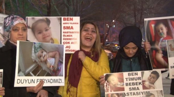 SMA hastası çocukların annelerinden eylem 