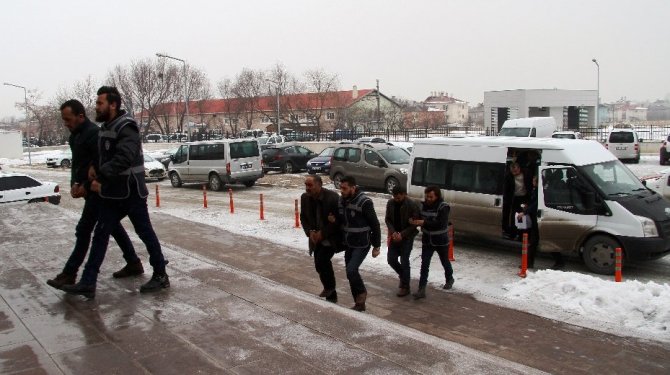 105,5 kilo eroin  operasyonla ele geçirildi