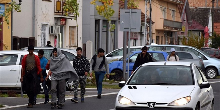 Sığınmacılara Macaristan'dan engelleme geldi