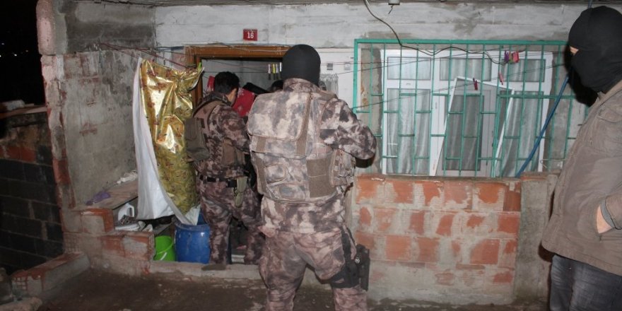 Zehir tacirlerine şafak operasyonu