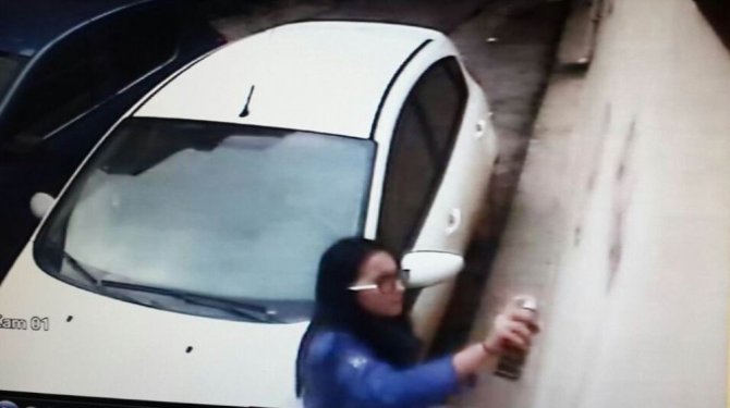 Sprey bitince aşk mesajını tamamlayamadı