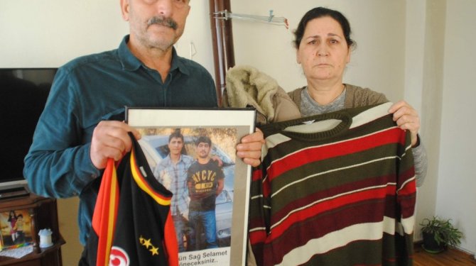 Oğullarını bulana 50 bin lira ödül verecekler