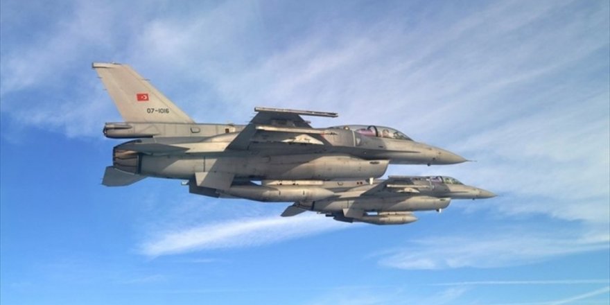 Türk jetleri bomba yağdırdı