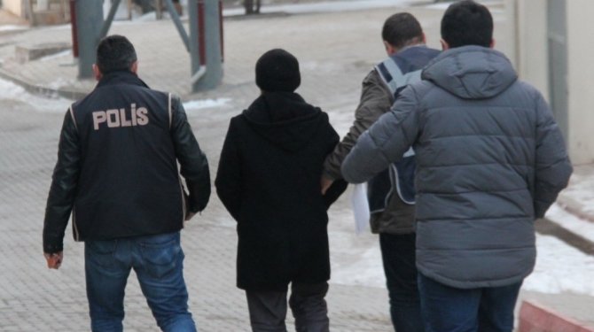 5 ilde sağlıkçılara FETÖ operasyonu: 15 gözaltı