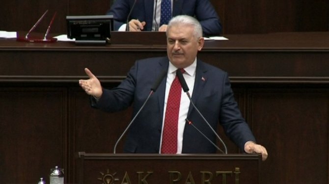 "Battık diyen felaket tellalları sus pus"