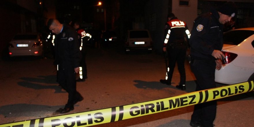 Mahalle karıştı: 8 yaralı