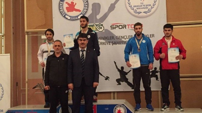 Wushu takımı şampiyonadan 11 madalya ile döndü