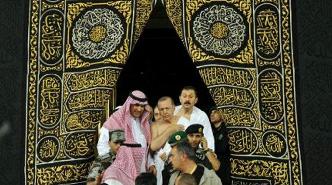 Erdoğan Kabe'i Şerifi tavaf ederek umre yaptı