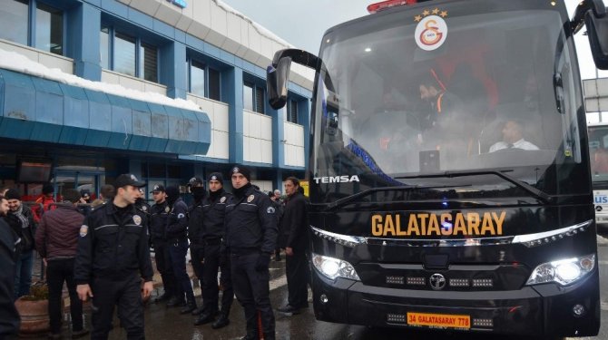 Aslan Karadeniz'e Gitti