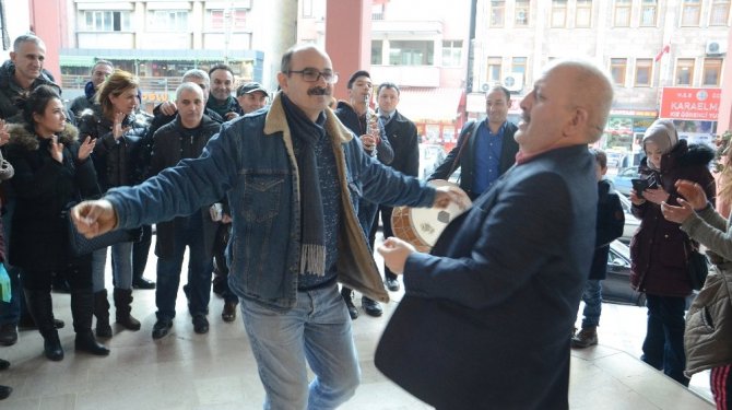 Davullu zurnalı emekli oldu