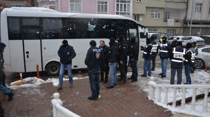 Uyuşturucu operasyonunda 26 tutuklama