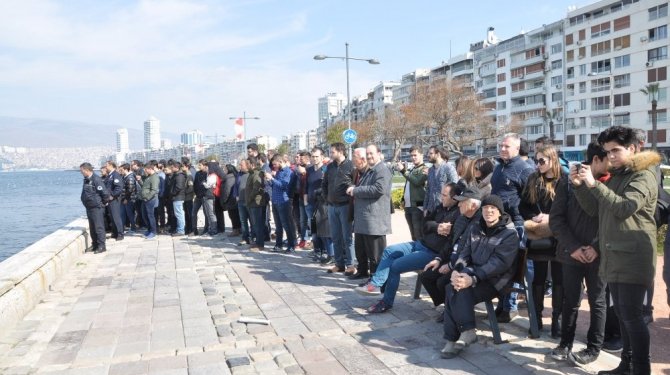 Cesedin çıkarılmasını böyle izlediler