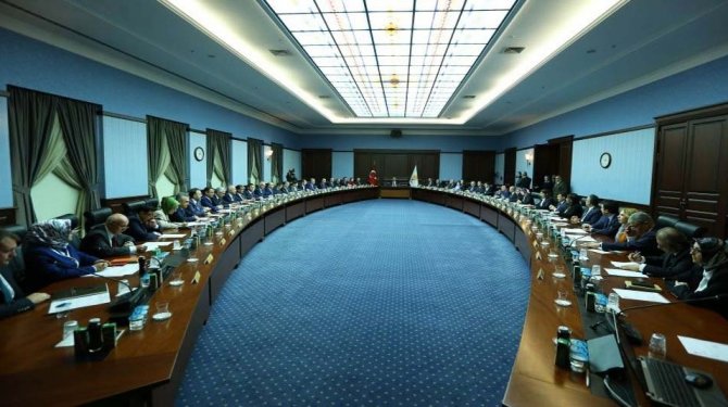 AK Parti MYK sona erdi