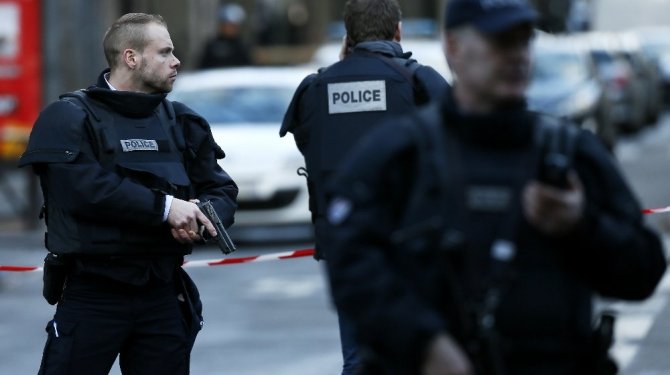 Terör Paris'i kötü etkiledi