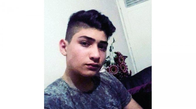 Vagon üzerinde selfie canından etti