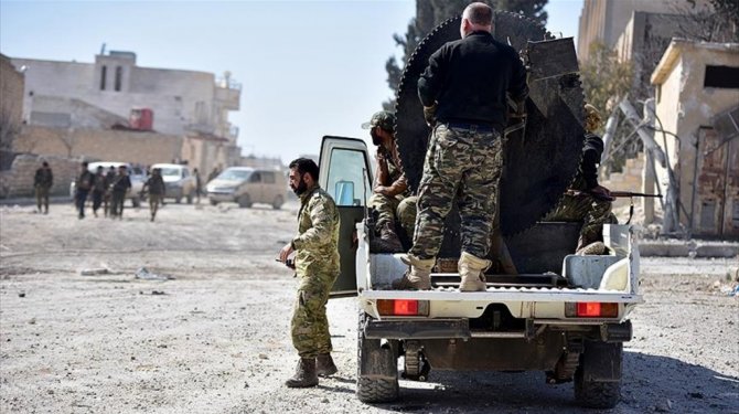 TSK destekli ÖSO, Bab ilçe merkezini ele geçirdi