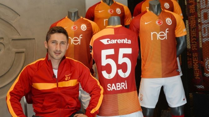 "Galatasaray benim için oksijen, ekmek, su gibi bir şey"