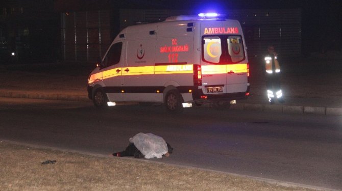 Minibüsün çarptığı babaanne hayatını kaybetti