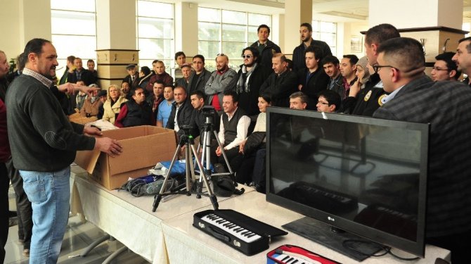 Toplu taşımada unutulan eşyalar açık artırıma çıktı