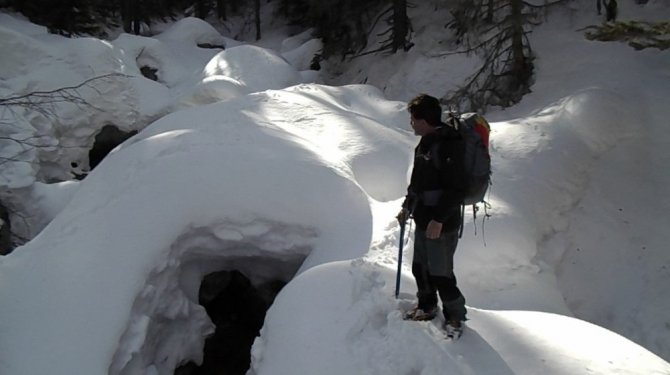 Uludağ’ın dereleri Eskimo evlerine döndü