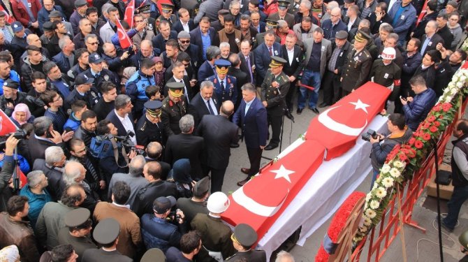 Balıkesir şehidini uğurladı