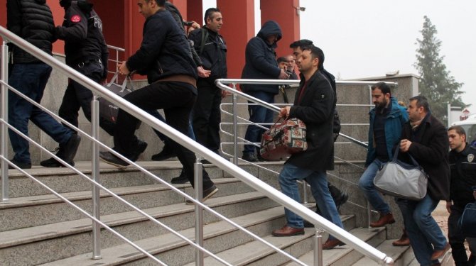 7 özel okul çalışanına FETÖ’den tutuklama