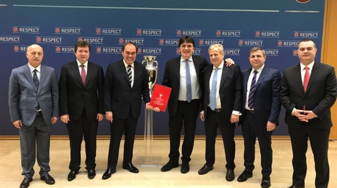 EURO 2024'e ev sahipliği için resmi adaylık başvurusunu yaptı