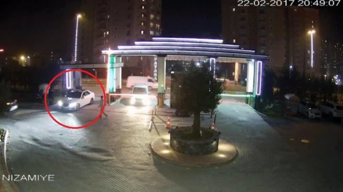 Lüks araçla gelip hırsızlık yaptılar