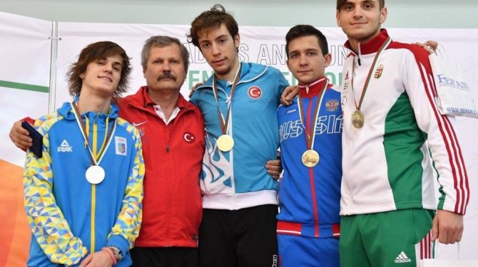 Eskrimde tarihi madalya