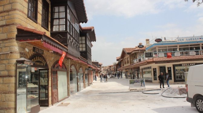 Side antik kentinin çehresi değişiyor