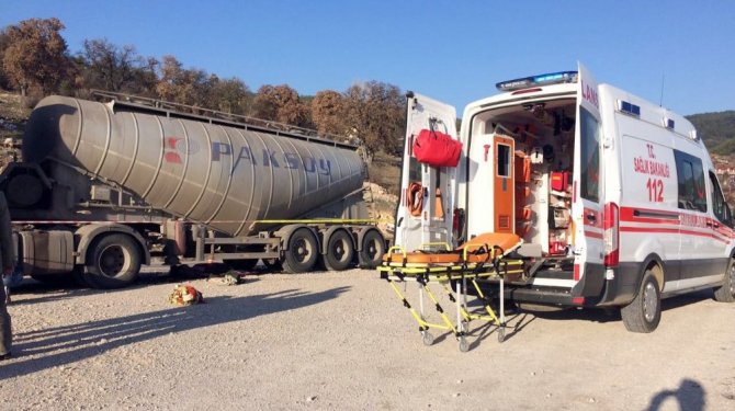 Tanker ATV’ye çarptı: 2 ölü