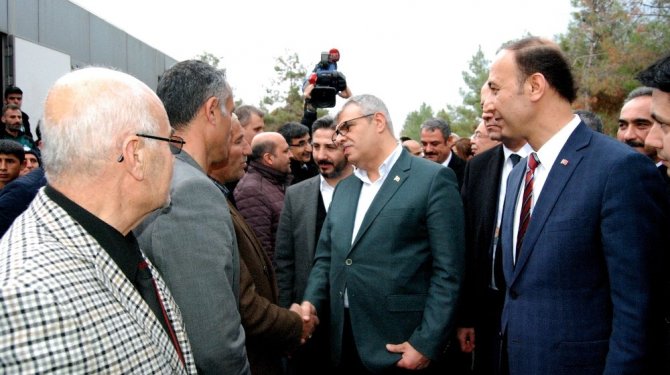 Başbakan Yardımcısı Kaynak deprem bölgesinde