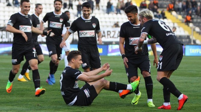 8 gollü maç Manisa’nın