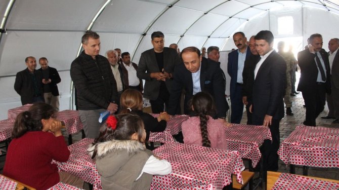 Valilik açıkladı! Pazartesi ve Salı günü okulları tatil