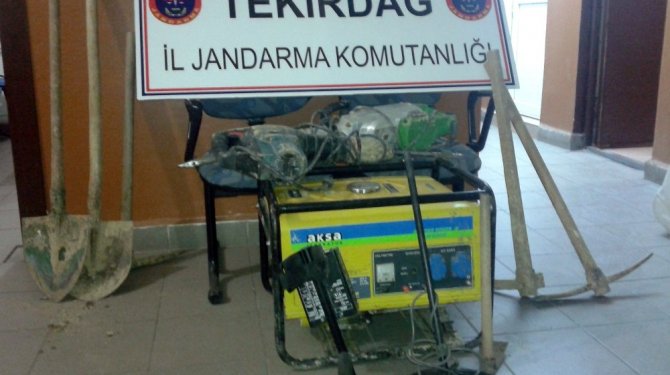 Define aradığı iddia edilen 5 kişi  yakalandı