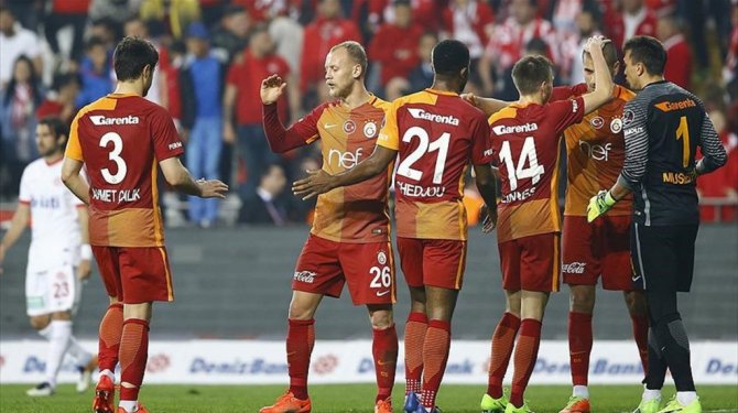 Galatasaray, 3 puanı son saniyede aldı