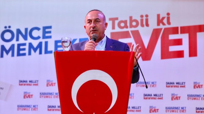 Çavuşoğlu’nun Hamburg’da konuşma yapacağı salon değiştirildi